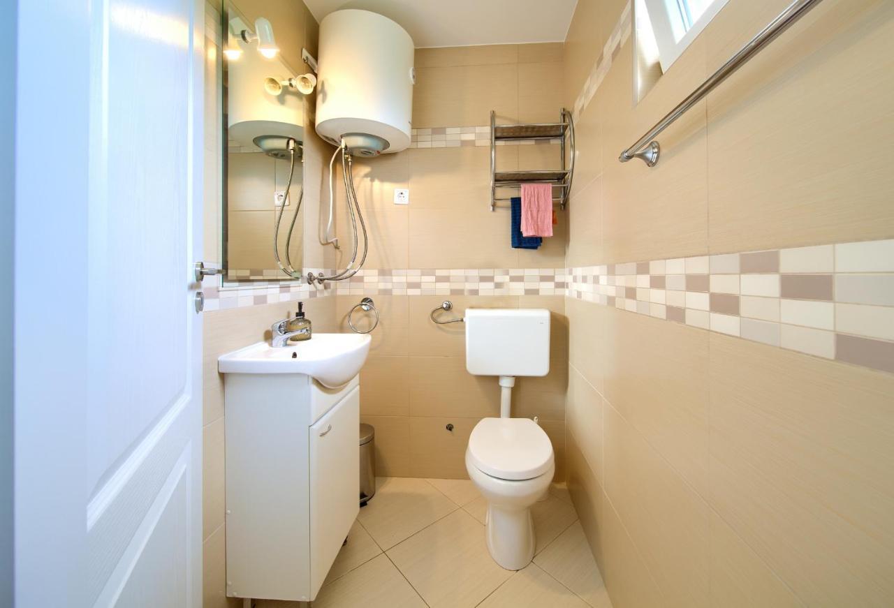 Malinska -Krk Apartamento Exterior foto