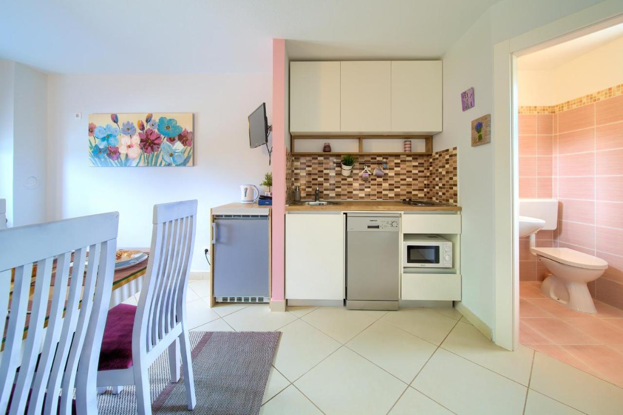 Malinska -Krk Apartamento Exterior foto