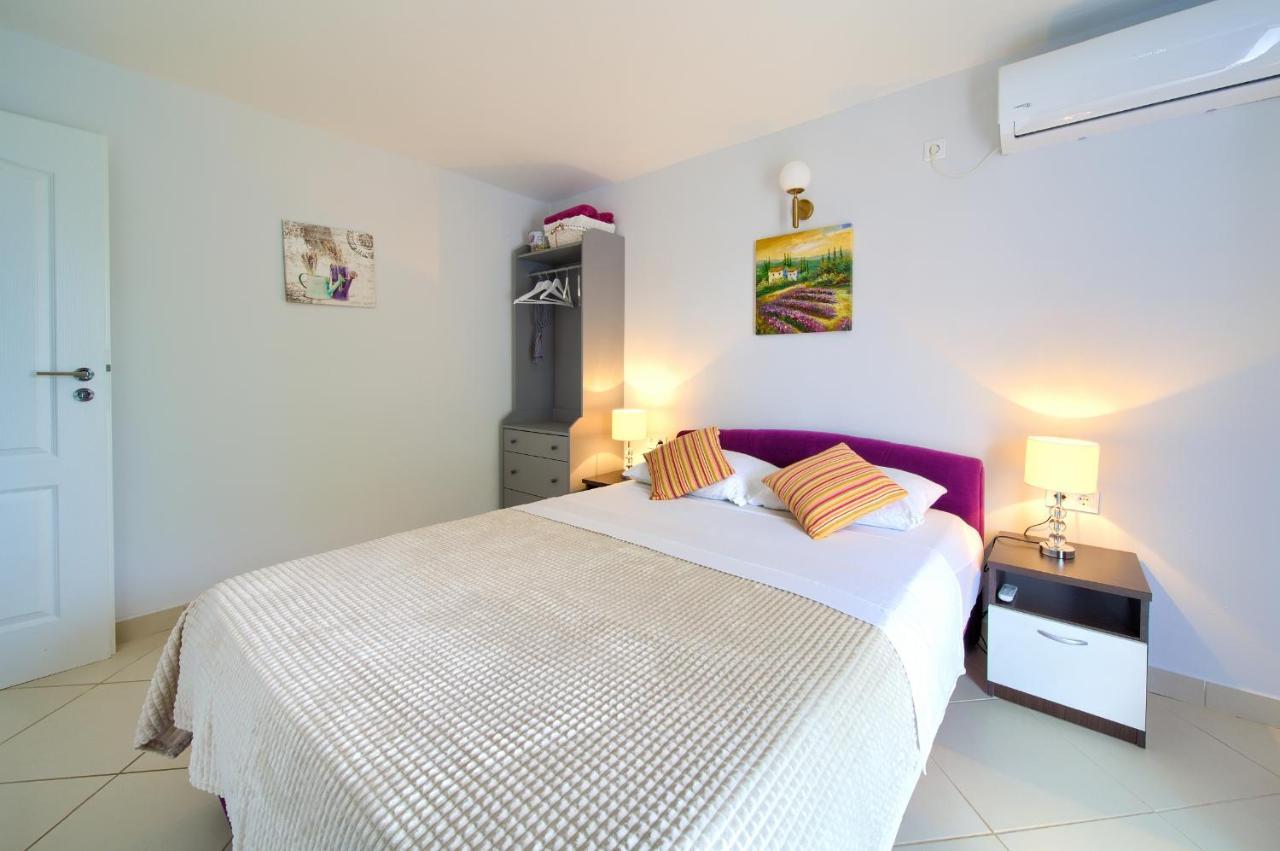 Malinska -Krk Apartamento Exterior foto