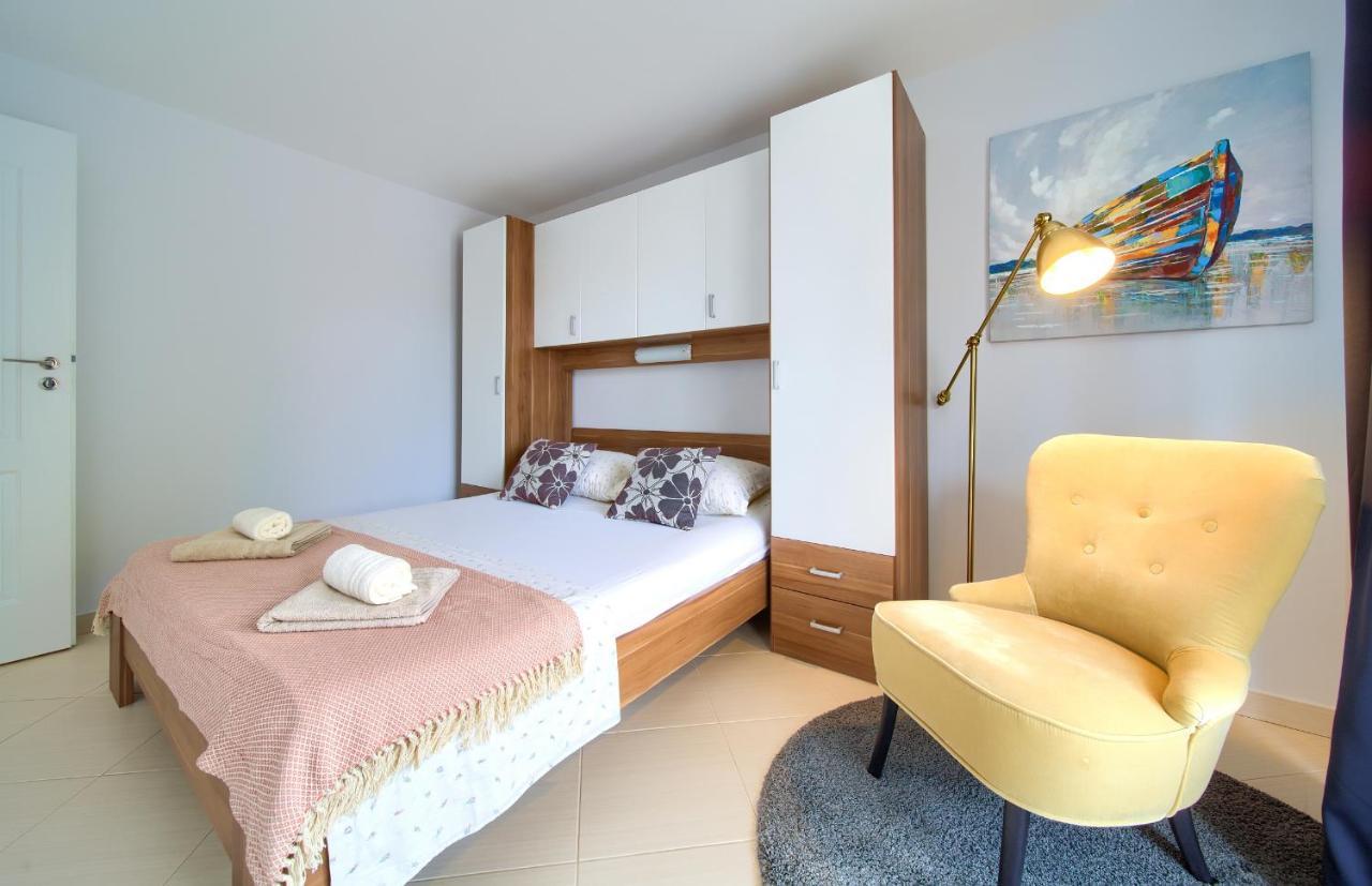 Malinska -Krk Apartamento Exterior foto