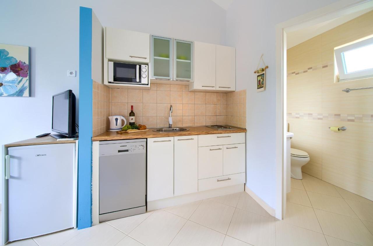 Malinska -Krk Apartamento Exterior foto