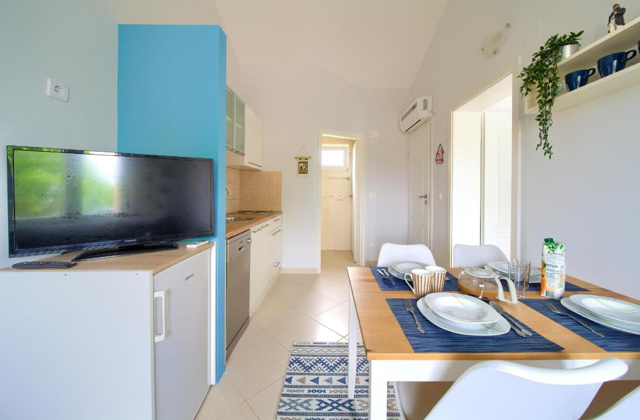 Malinska -Krk Apartamento Exterior foto